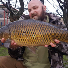 CR baits catching fish