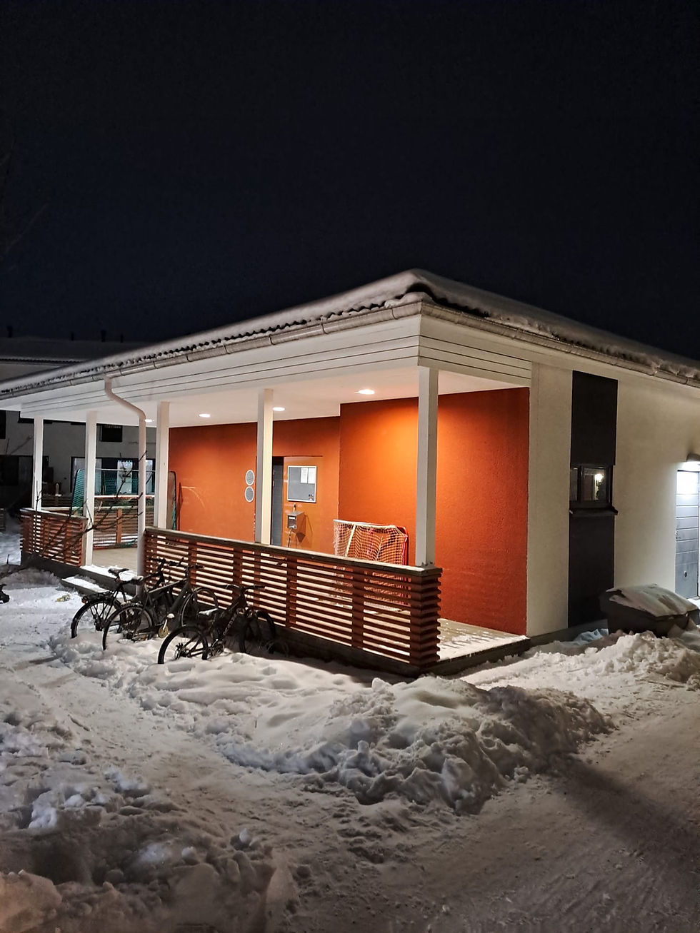 S1 shelter dual use Finland.JPG