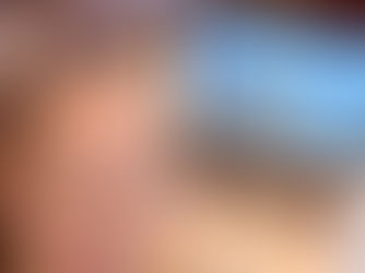 Daphne voor laptop in gesprek met radio eemland1