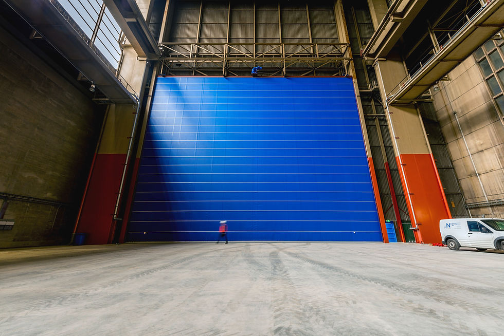 Hangar içinden görünüm