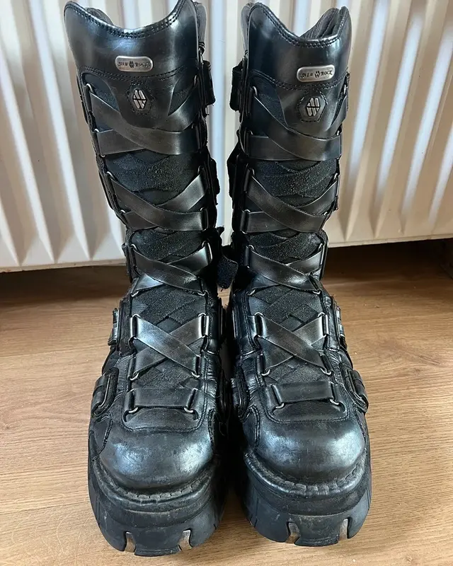 Thumbnail: vintage New Rock M-189-C12 boots
