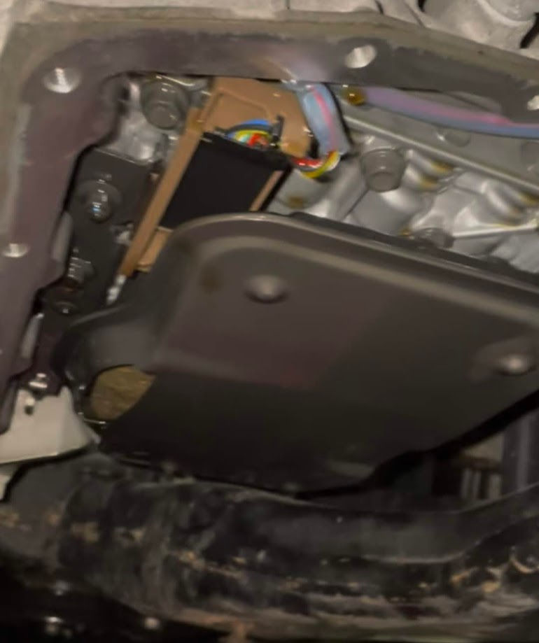 Миниатюра: Масляный поддон двигателя с проводкой