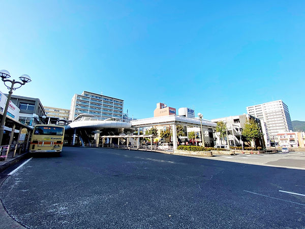 秦野駅前