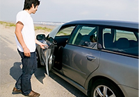 農耕用からトラクターなどの特殊車両のタイヤ交換・オイル交換