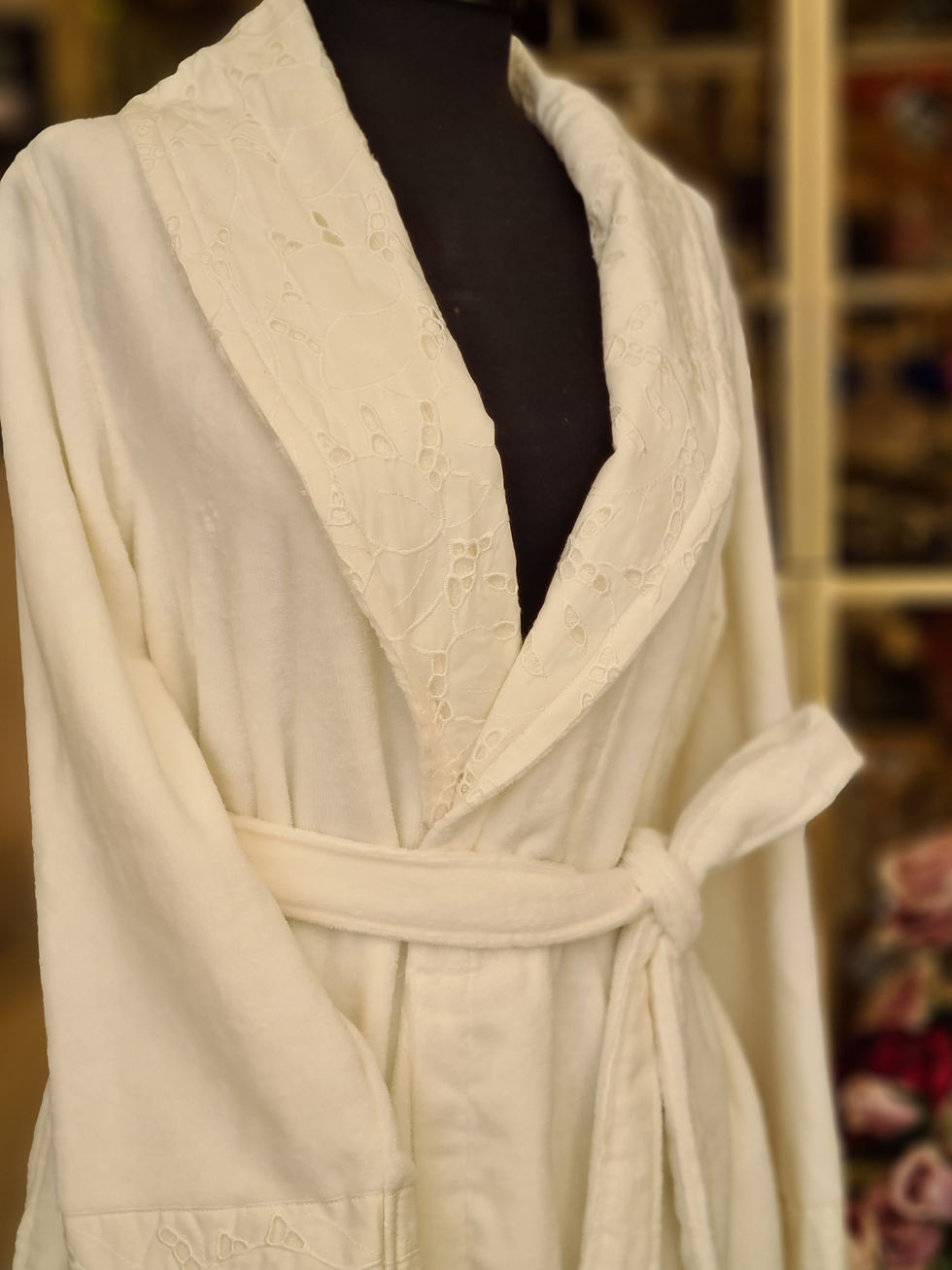 Küçük resim: Piraye Krem Tekli Bayan Bornoz Seti / S