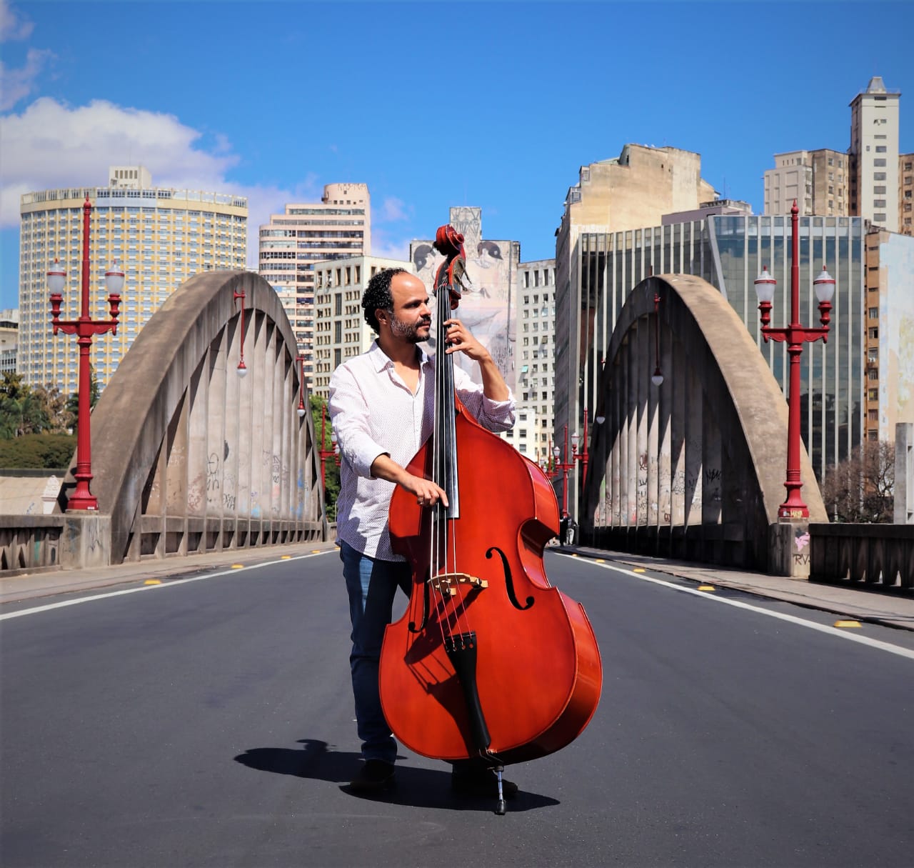 Aloízio Horta faz show solo