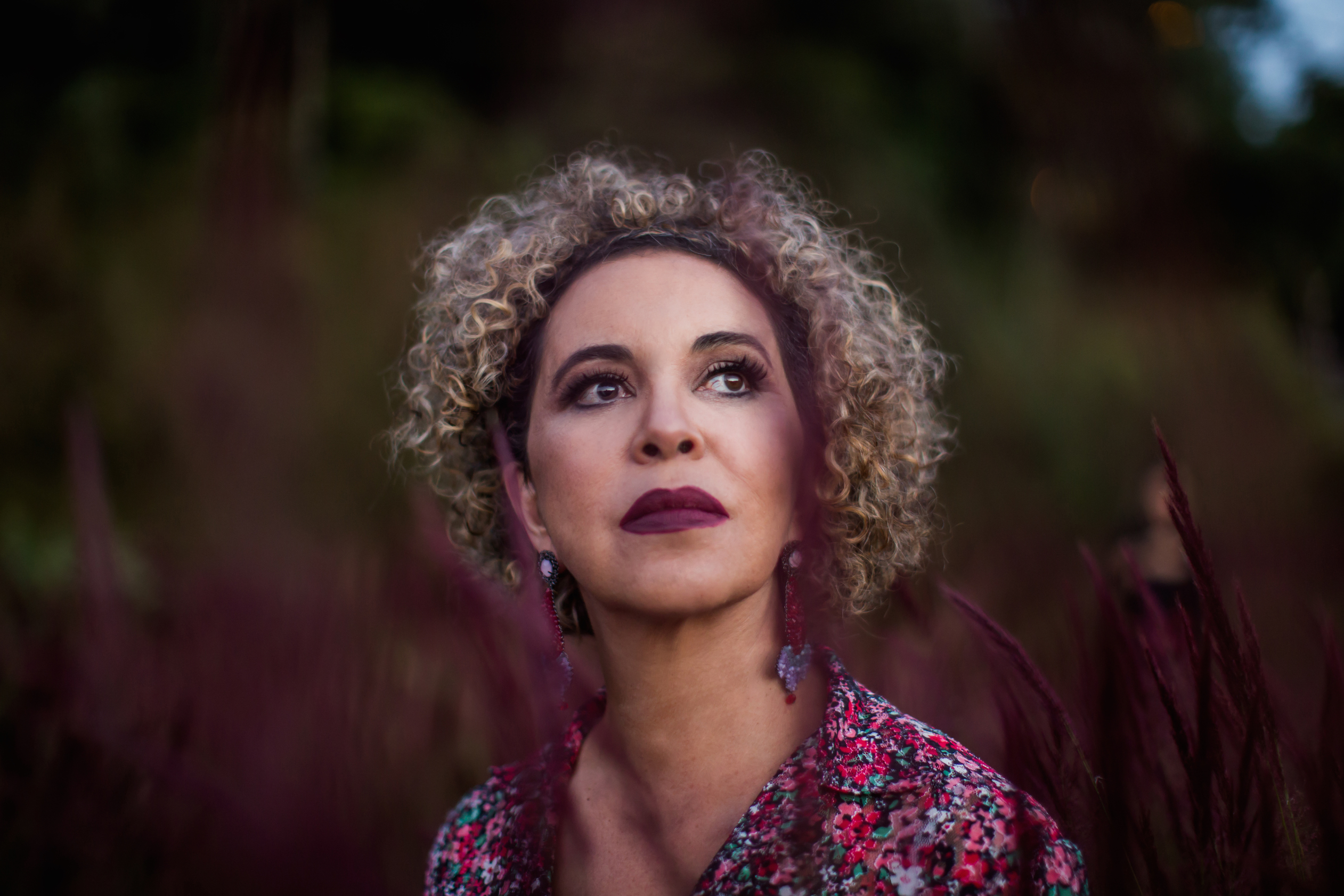 Beth Leivas lança "Sete"