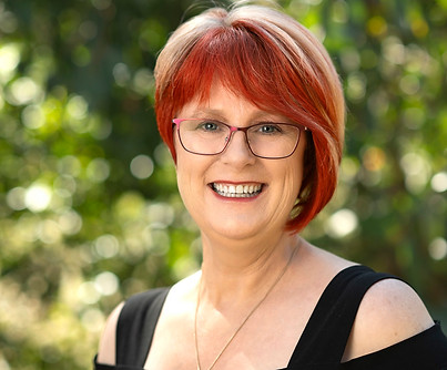 Alison Cole 2024 headshot reduced_edited.jpg