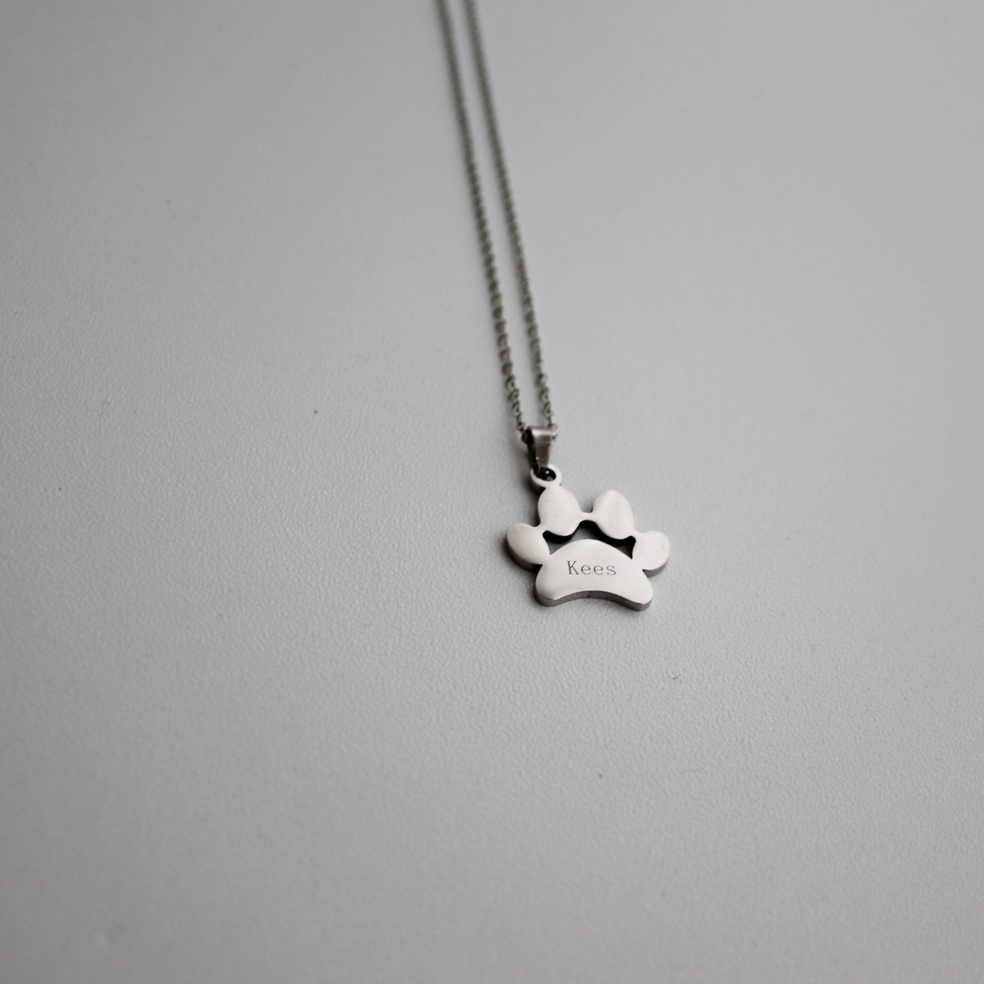 Dierenpoot ketting met gravering