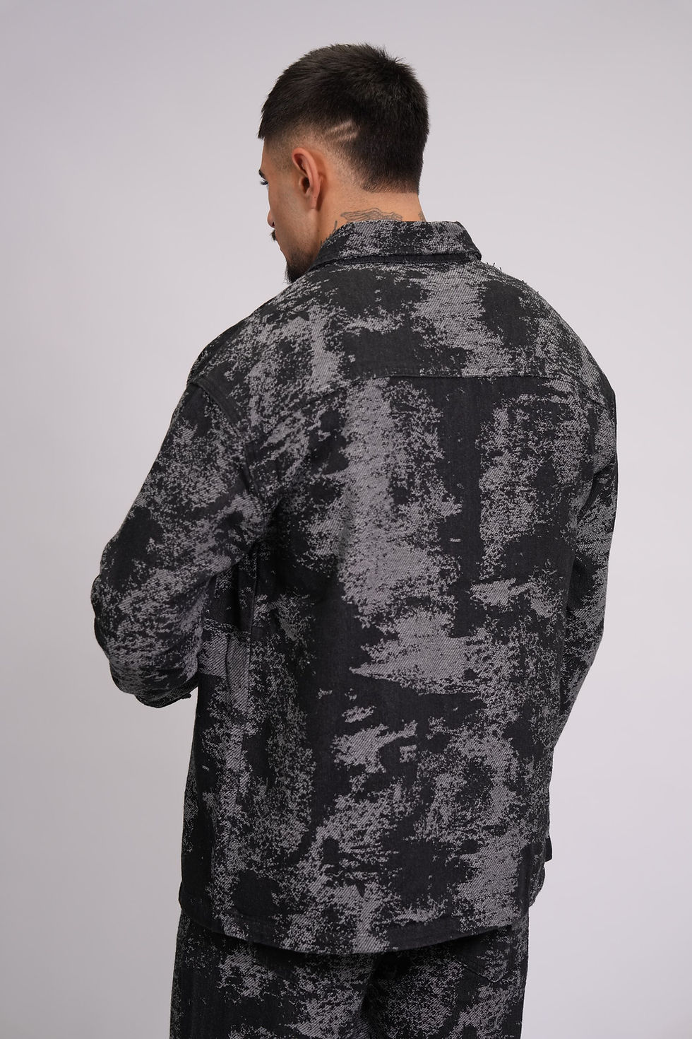 תמונה ממוזערת: חליפה ג׳ינס אוברסייז דהוי