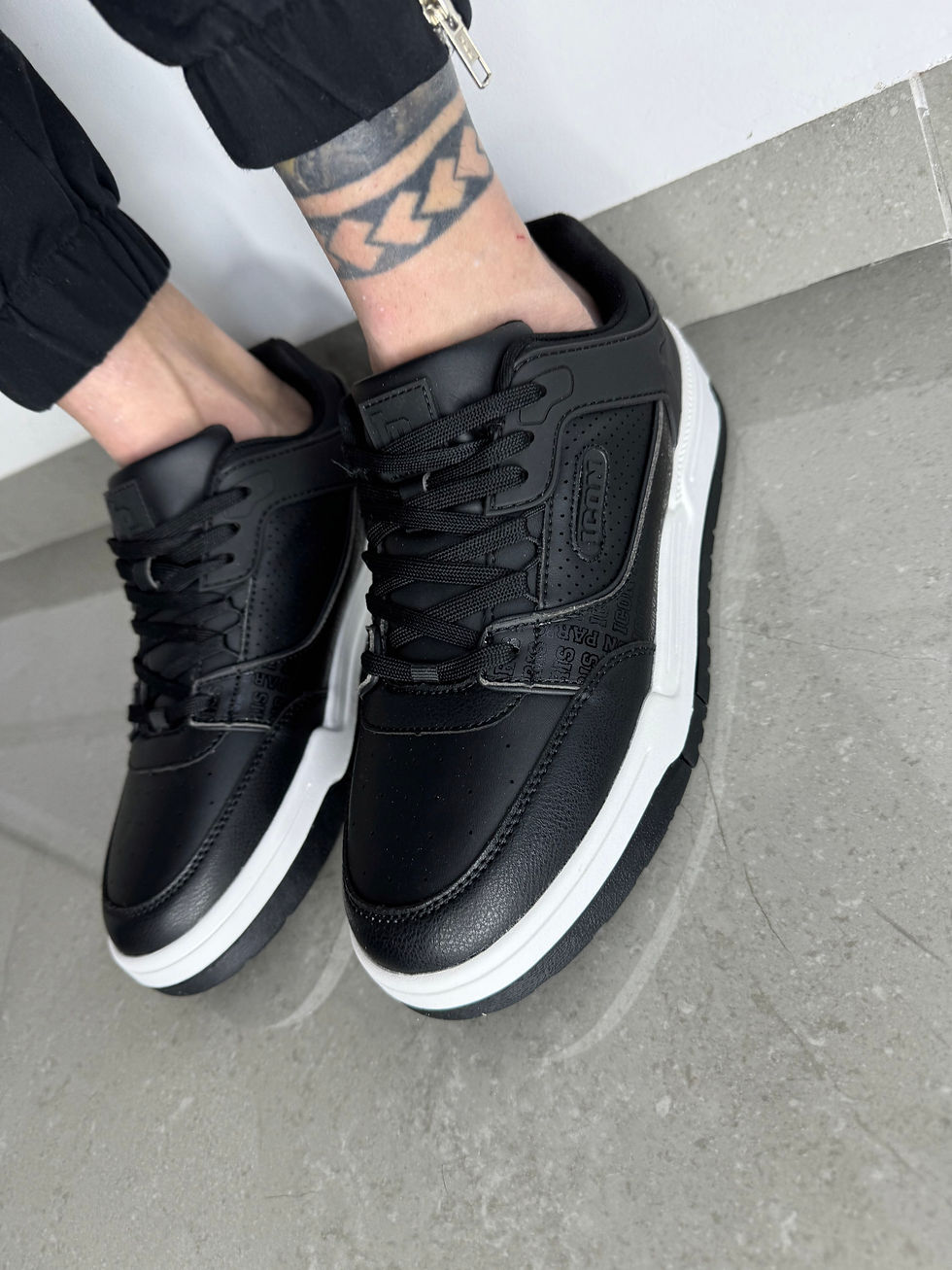 תמונה ממוזערת: ICON PARIS SHOES