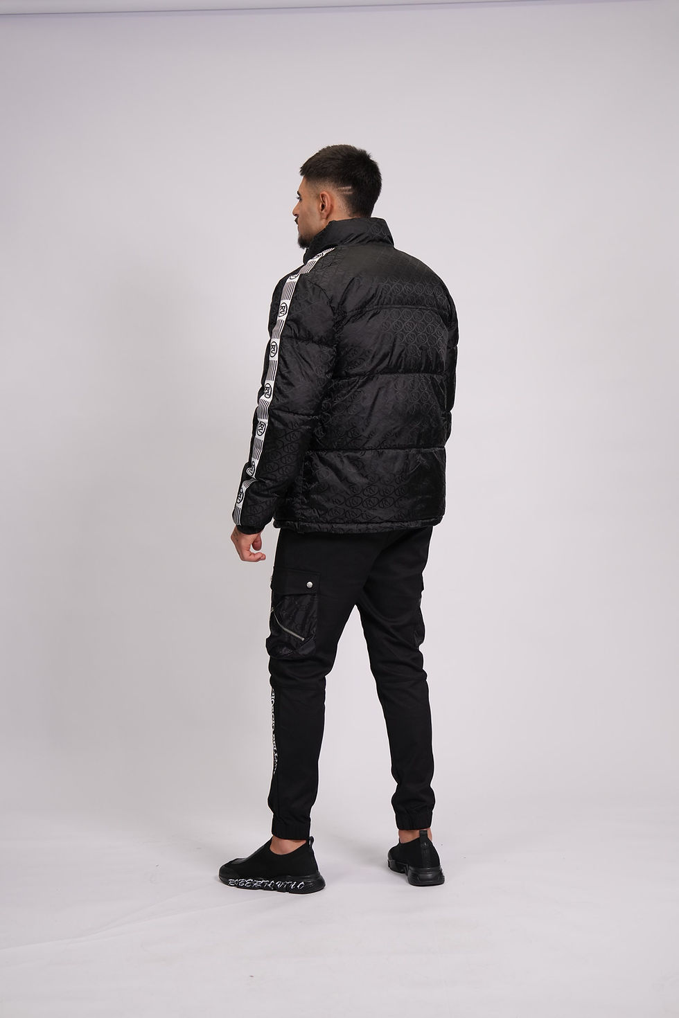 תמונה ממוזערת: ROBERTO VINO JACKET 