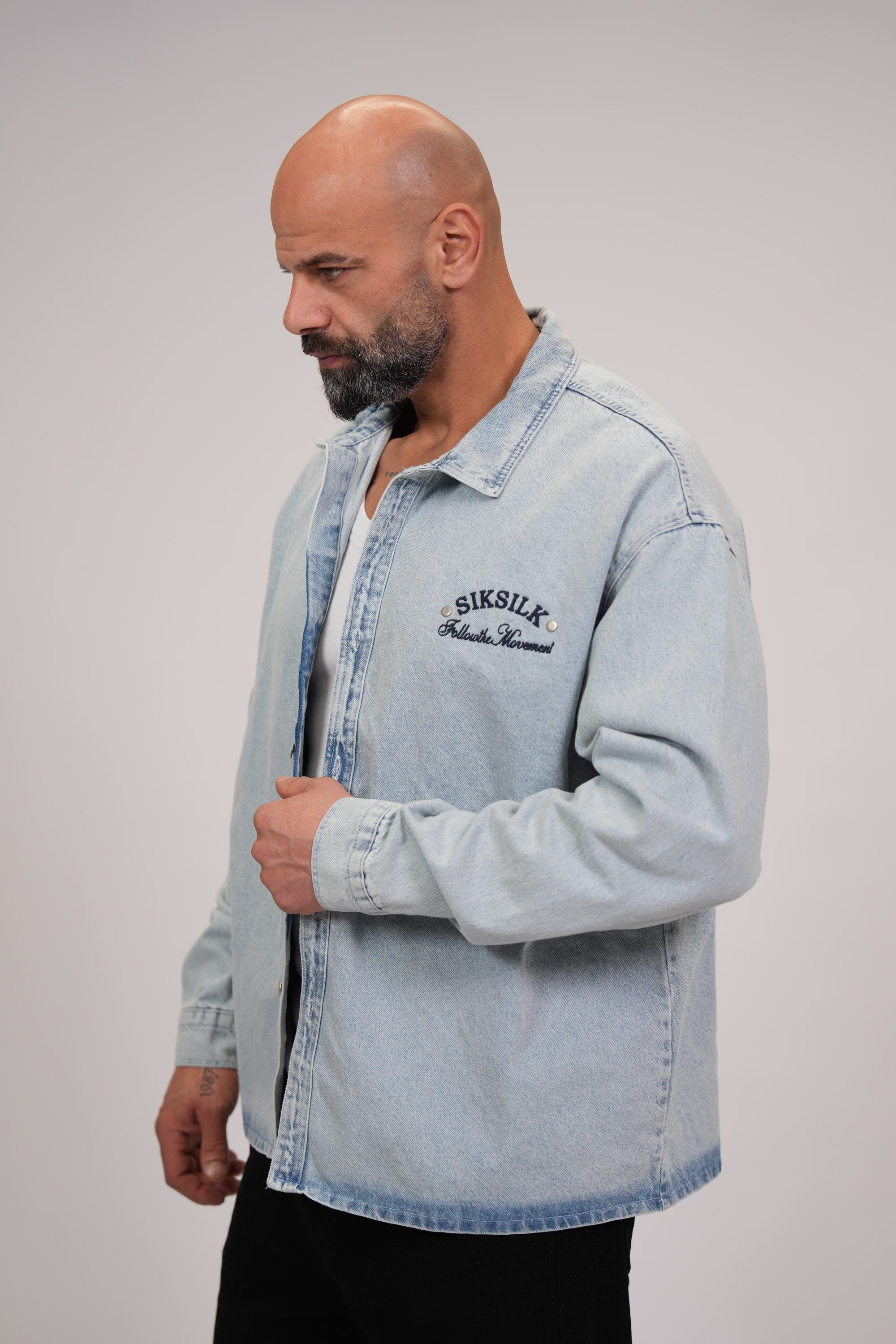 ג׳קט ג׳ינס אוברסייז כחול בהיר 