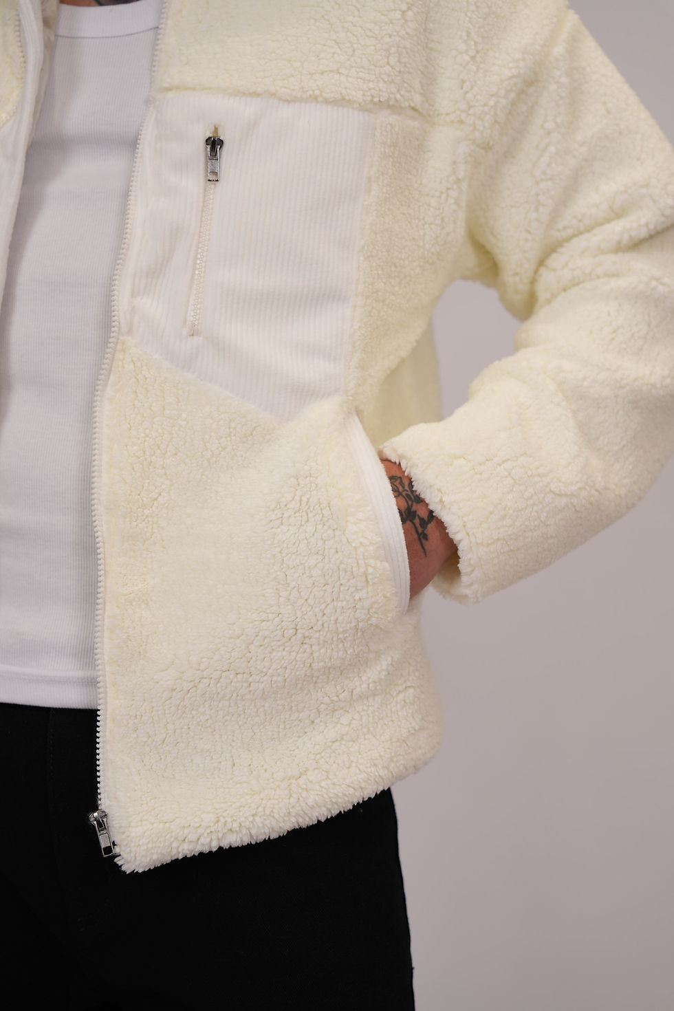 תמונה ממוזערת: ג׳קט פרווה 