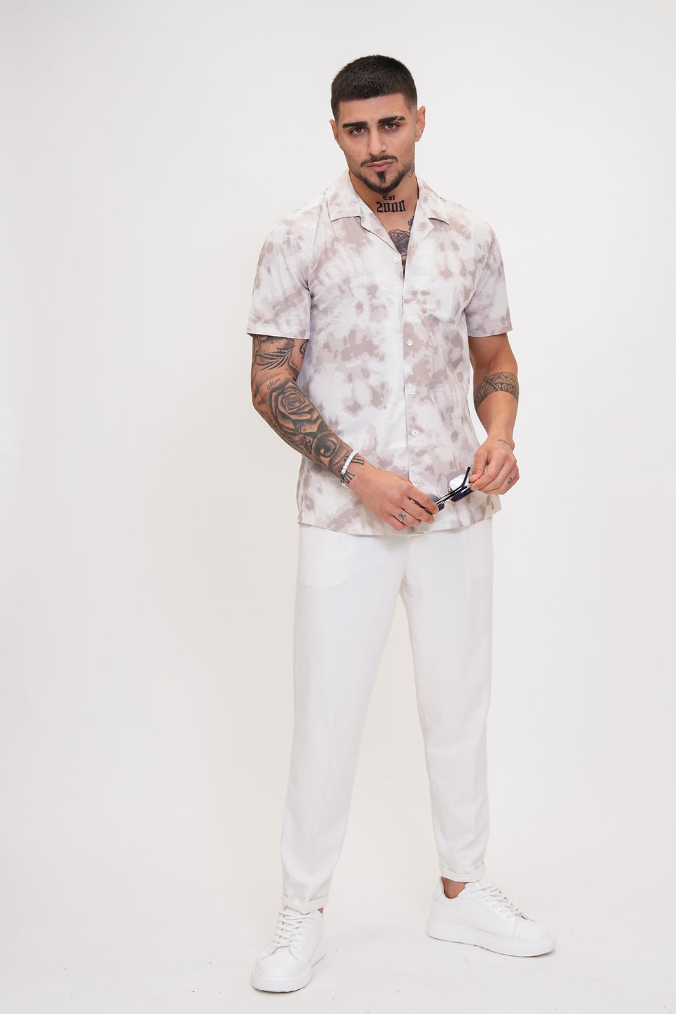 תמונה ממוזערת: מכופתרת צבע דהוי 