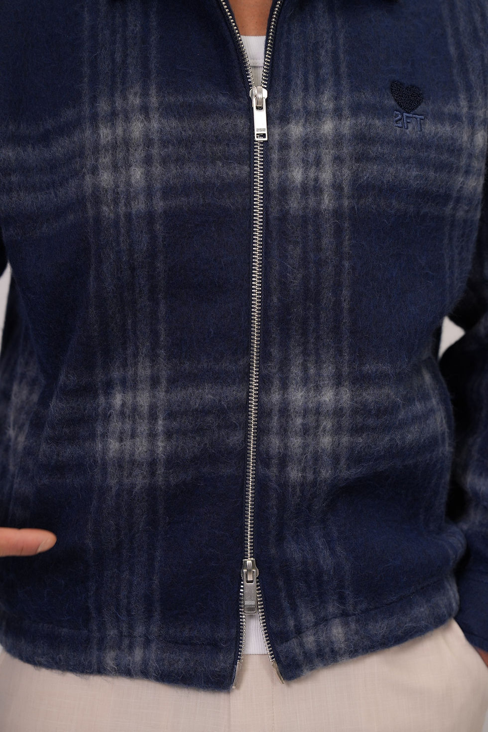 תמונה ממוזערת: גקט צמר מרובעים 