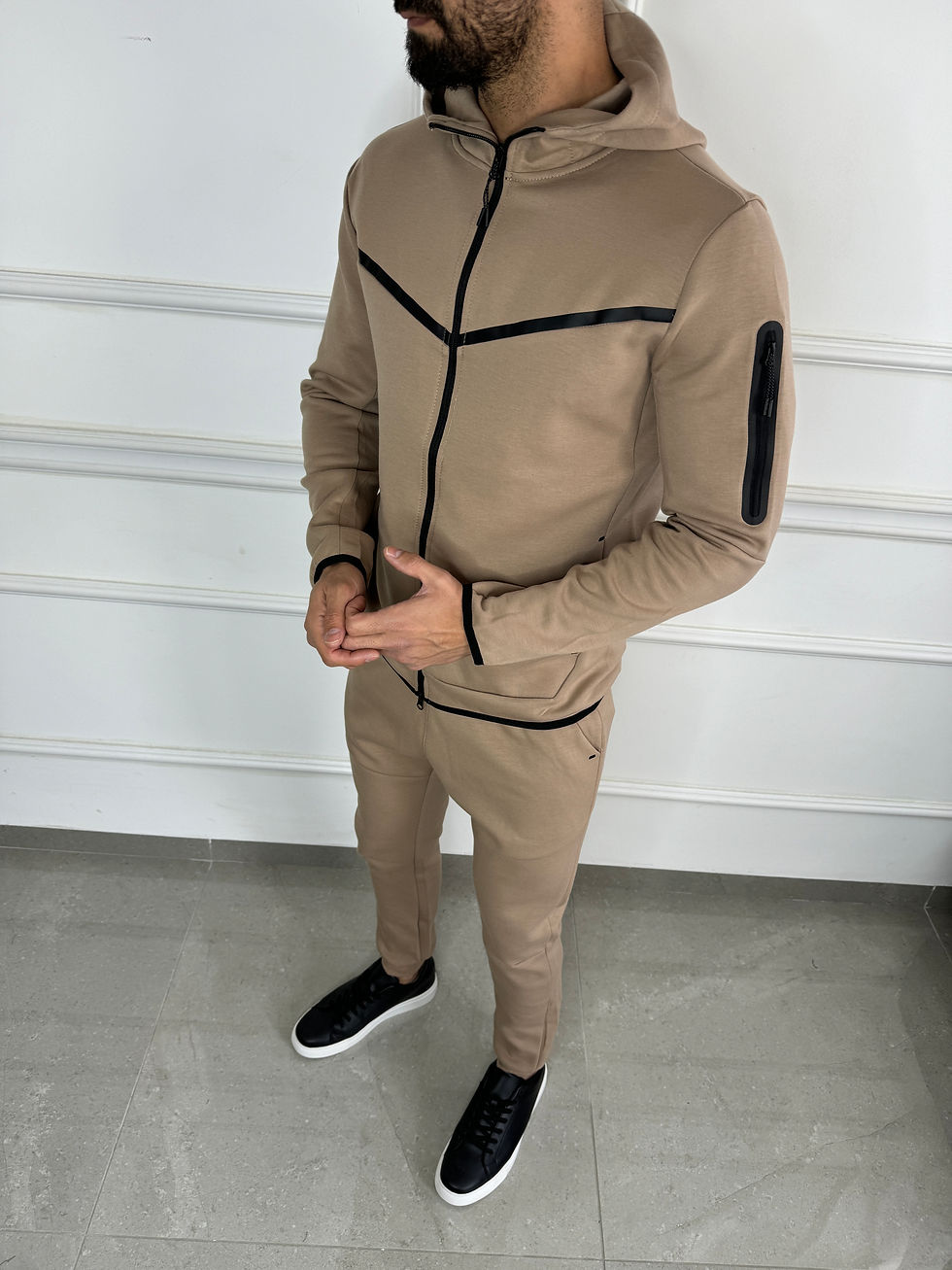 תמונה ממוזערת: חליפה טרינינג 