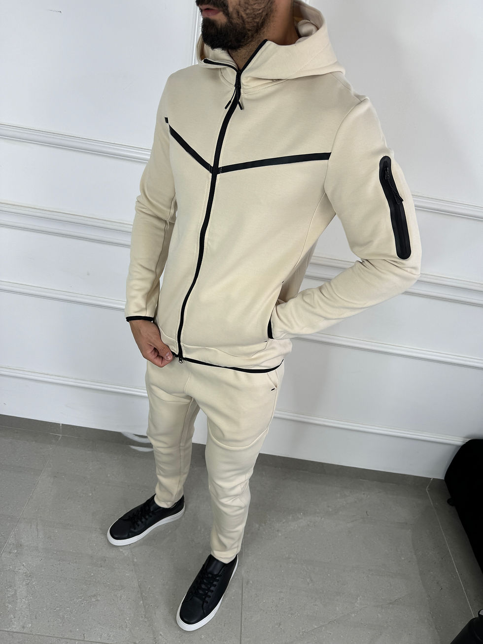 תמונה ממוזערת: חליפה טרינינג 