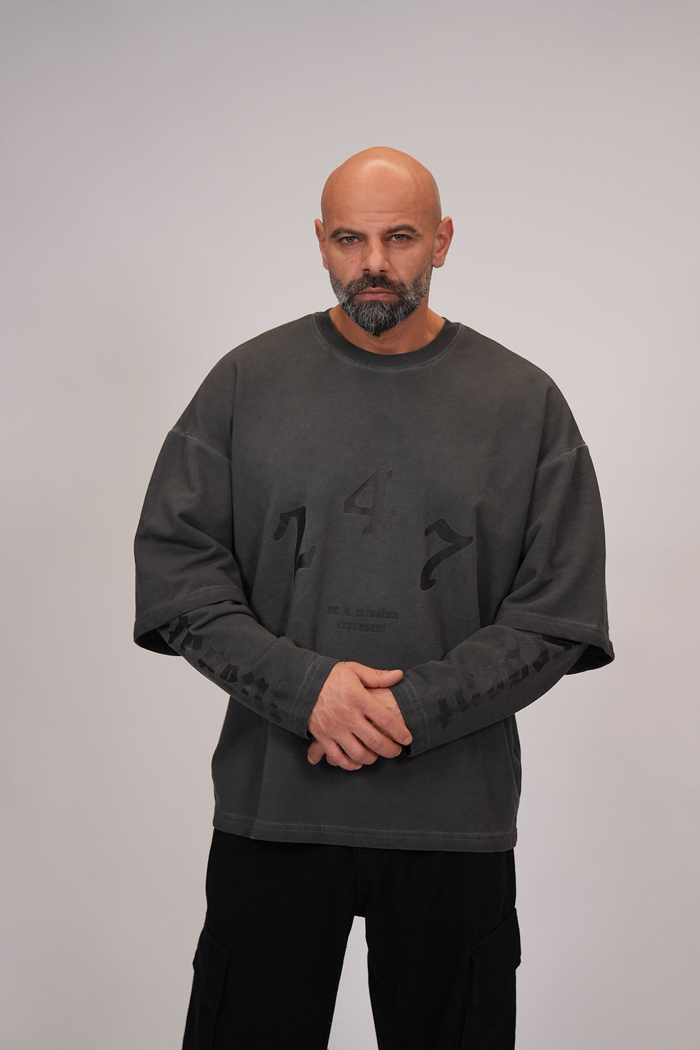 תמונה ממוזערת: סוטשרט אוברסייז דהוי שרוול כפול