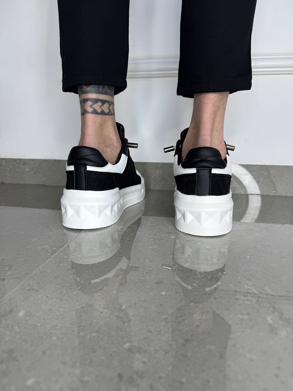 תמונה ממוזערת: QUATTRO CAVALLI SHOES 