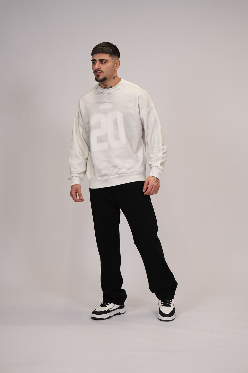 תמונה ממוזערת: סוטשרט אוברסייז דהוי 