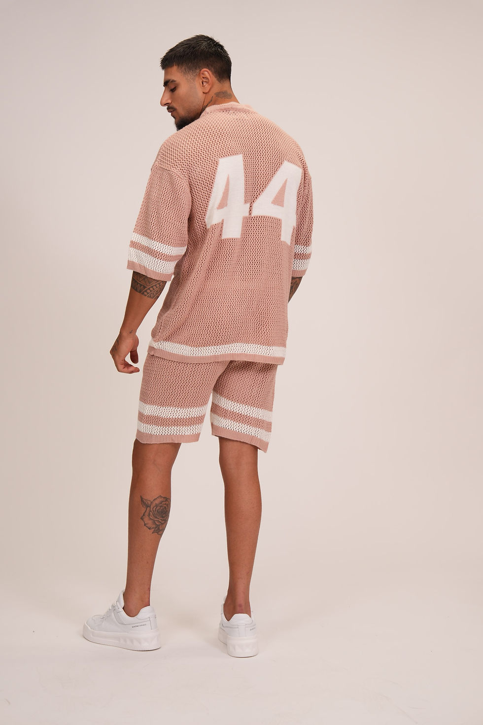 תמונה ממוזערת: חליפה אוברסייז מבד רשת 