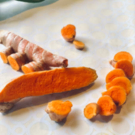 5Lbs: Hawaii-Island-Grown,  Fresh Raw Turmeric Root.  5 Lb