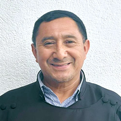 p02SantosAcosta.jpg