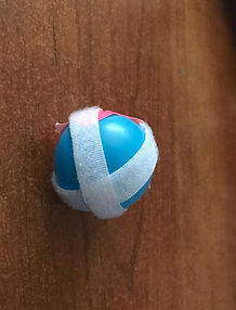 Kidfunideas.com paper plate ball toss game
