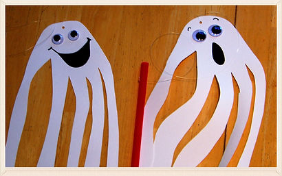 Kidfunideas.com Handprint ghost craft for kids