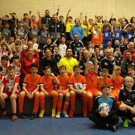Unsere U12 Fußballer zeigten ihr Können in der Halle.