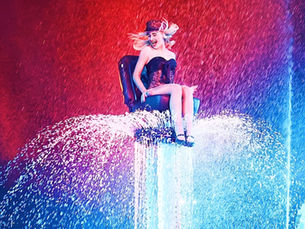 SOAKING WET AND HEADLINING