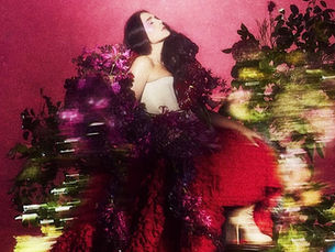 JESSIE WARE IN FULL BLOOM