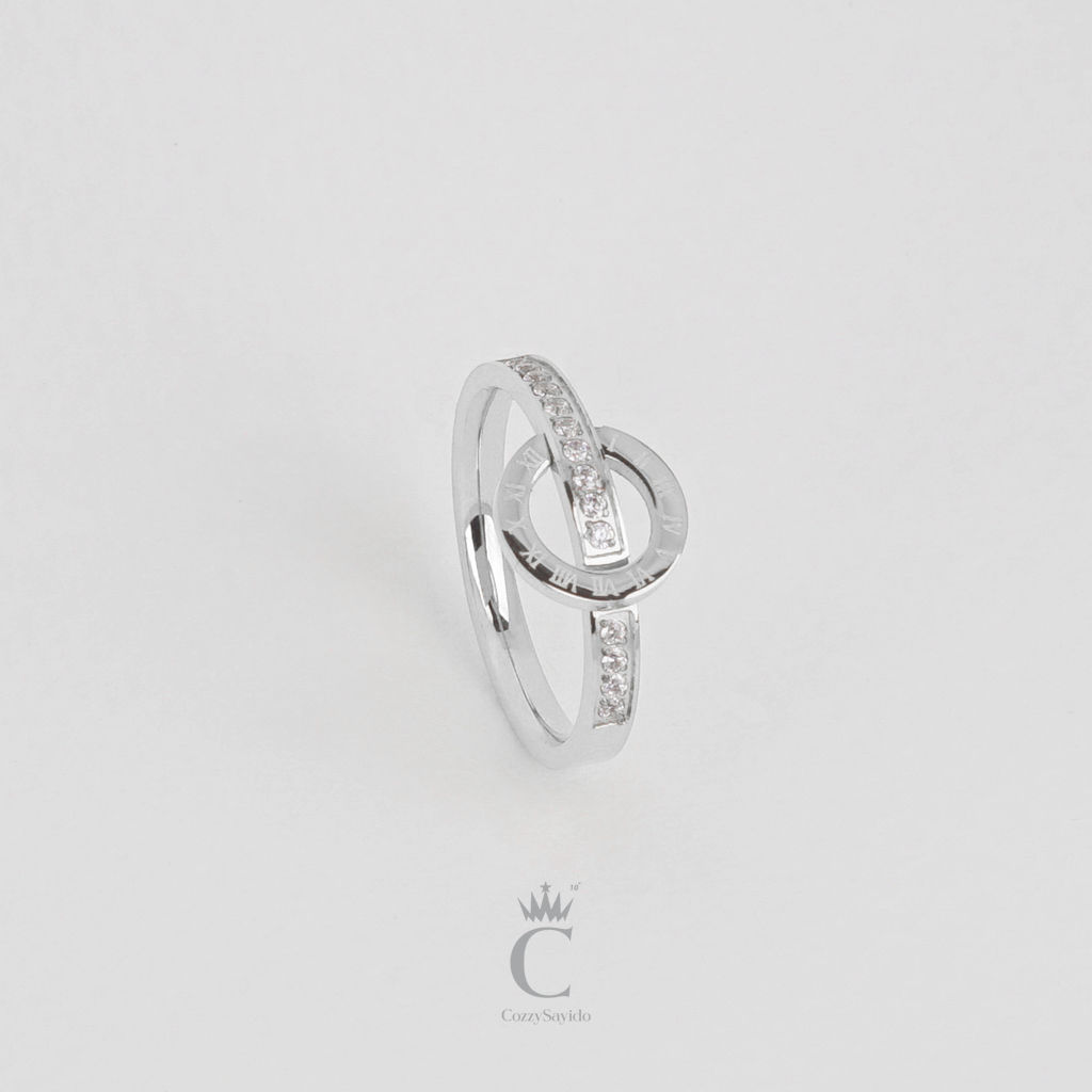 แหวน โรมันครึ่งเพชรครึ่งวงกลม สแตนเลส สีเงิน สีทอง สีพิ้งโกล์ด