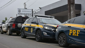 Roubo de carga termina com refém libertado e ladrão preso na BR-116