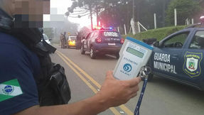 Motorista é preso duas vezes por embriaguez em Quatro Barras