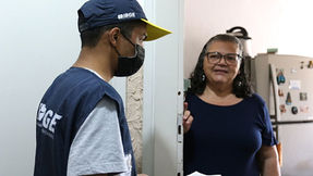 Saiba como identificar o recenseador do IBGE e evitar golpes