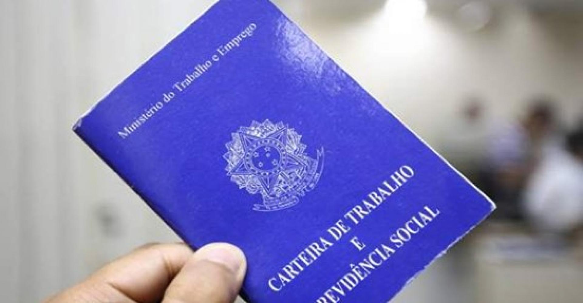 Trabalhadores que contribuíram entre 1999 e 2013 têm direito à revisão de saldos do FGTS