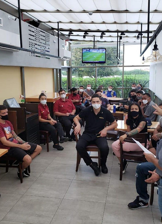 Sindicato faz assembleia no Outback de Votorantin e de São Roque para decidir sobre gorjeta