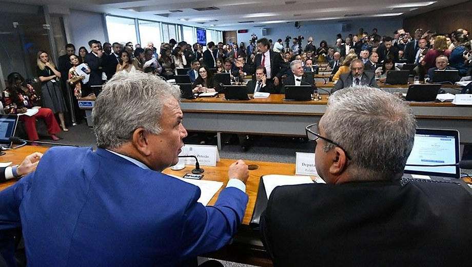 Comissão mista deve votar MP do Contrato Verde e Amarelo na terça