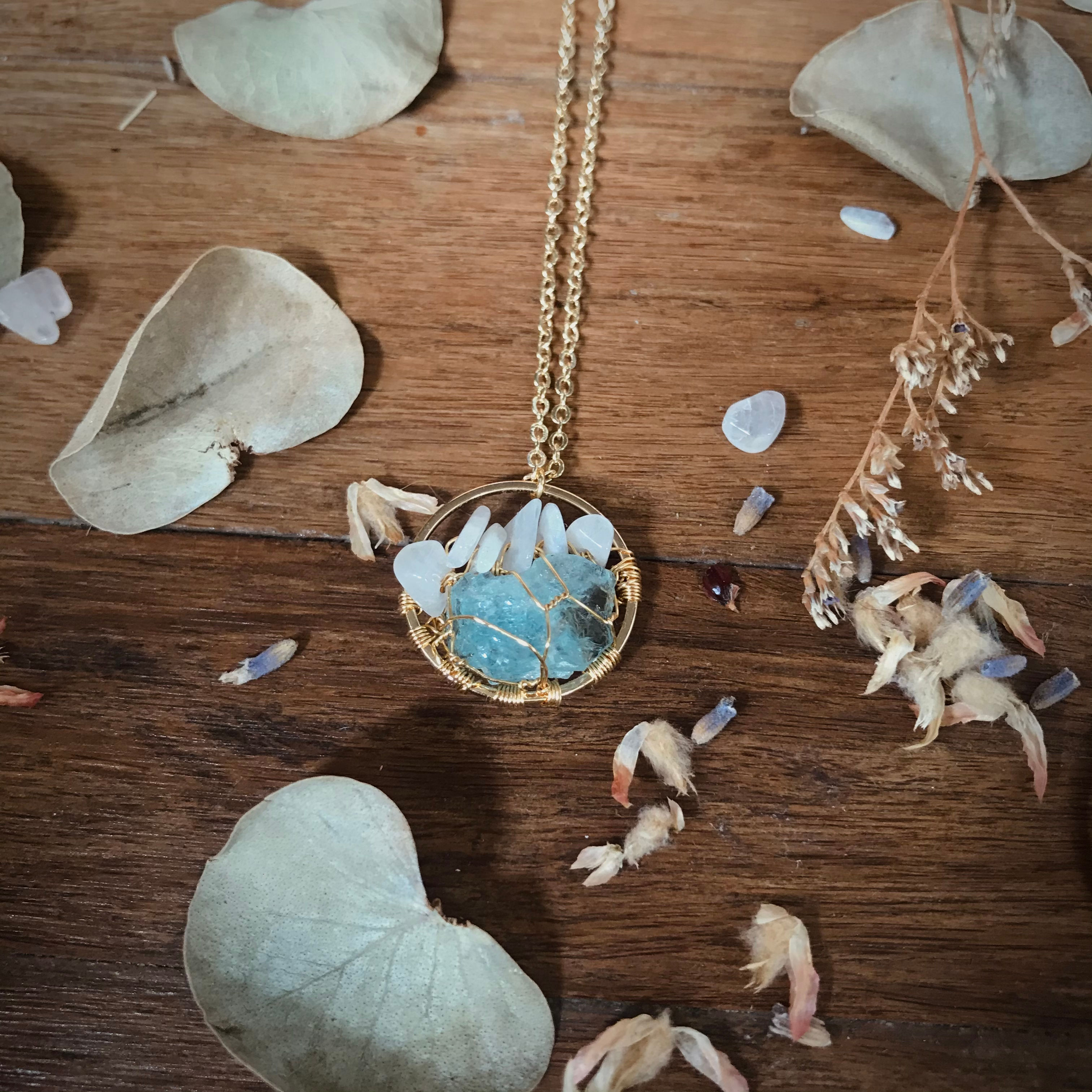 crystal jewelery, crystal healing, crystals shanghai. crystal shop shanghai, vibereition, reiki