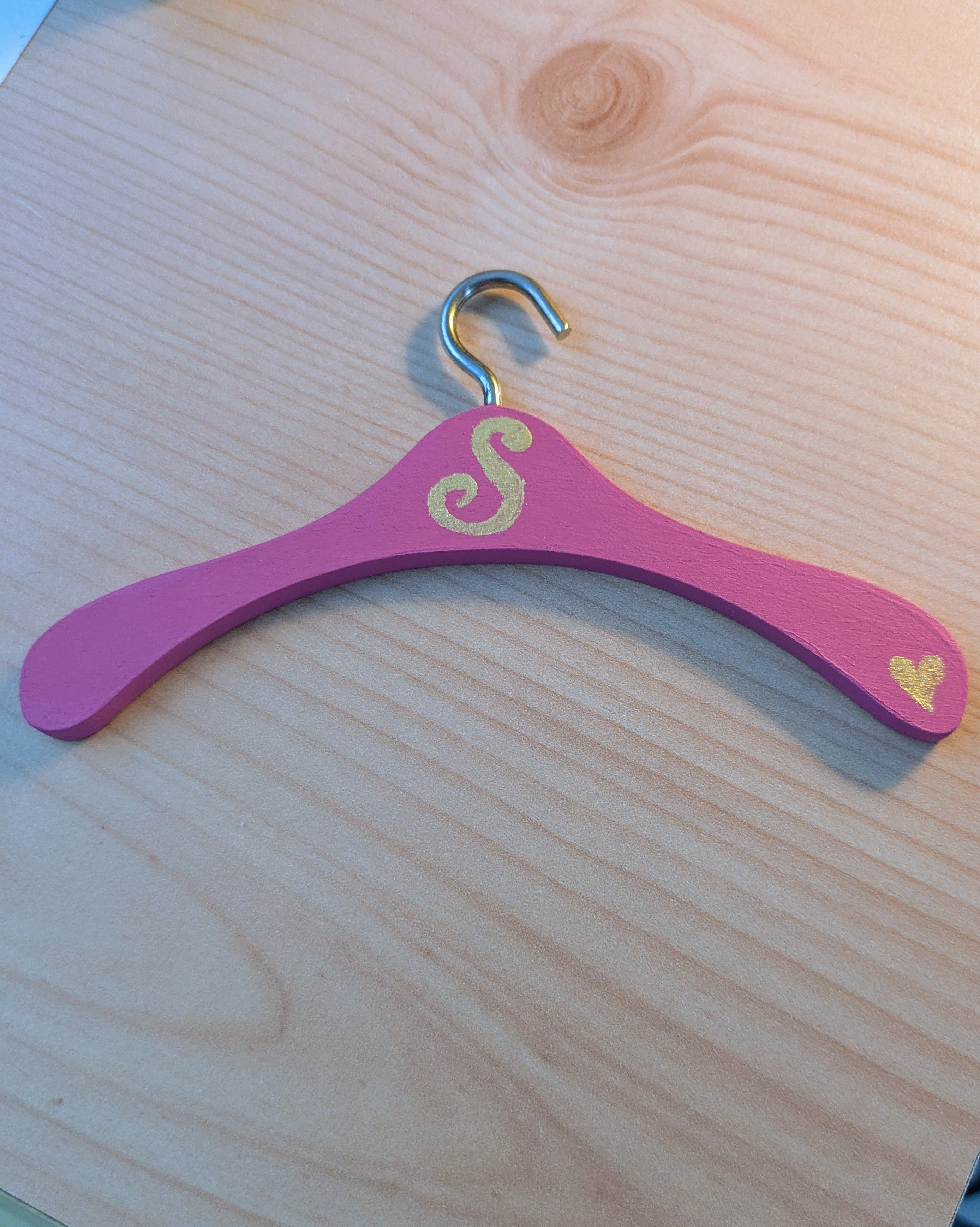 Sundae Pink Hanger