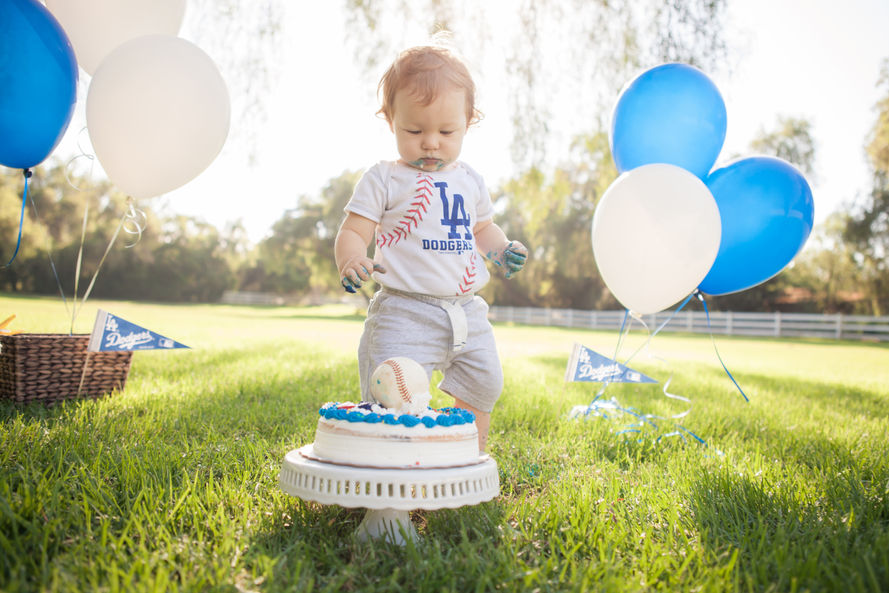 Cake smash session, cake smash photographer, first year portraits, baseball cake smash, dodgers cake smash