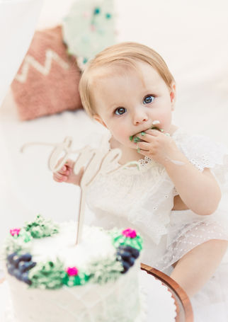 Cake smash session, cake smash photographer, first year portraits, boho cake smash, desert cake smash