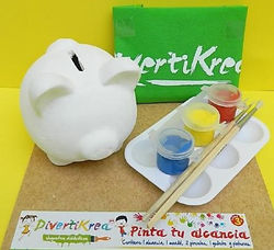 Pinta tu alcancía- puerquito chica.