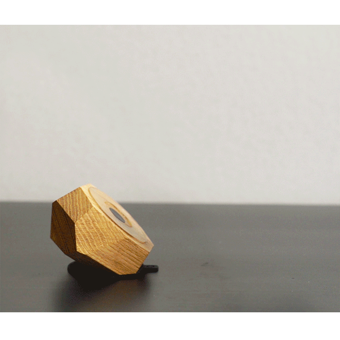 How to deattach the phone from the halo wireless phone stand made out of oak