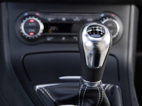 Mercedes diz "adeus" às caixas manuais e à diversidade de motorizações