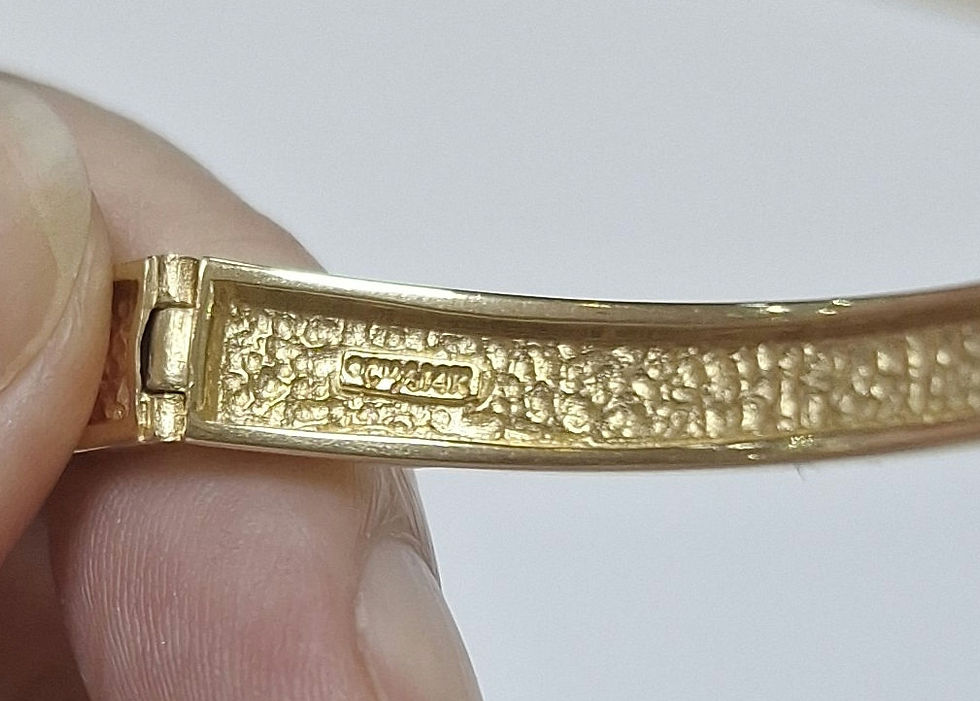 Thumbnail: G99.  14ct yellow gold diamond twist bangle 