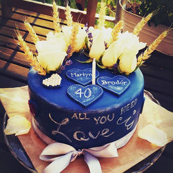 #jeans #cake #birthdaycake #lavander #mascarpone #vanilla