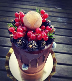 Zamilovanej pro 2 ❤ #chocolatecake #chocolate #ganache #fruits #blueberries #blackberries #currant #